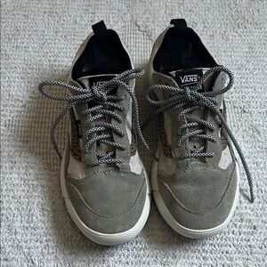 Vans Ultrarange Women's Green and Beige Sneakers